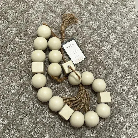 NWT STUDIO MCGEE CERAMIC GARLAND - Picture 5 of 6